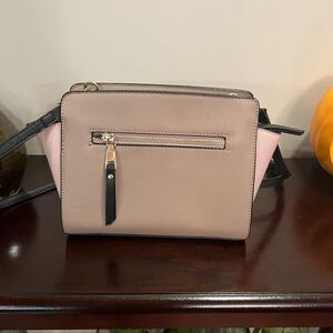 Two tones brown/pink crossbody with pockets